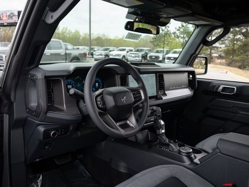 New 2026 Ford Bronco 2-Door w/ Sasquatch Package AWD/4WD image 13