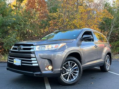 Used 2019 Toyota Highlander AWD V6