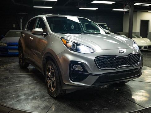 Used 2022 Kia Sportage LX w/ Paint Protection Package AWD/4WD image 5