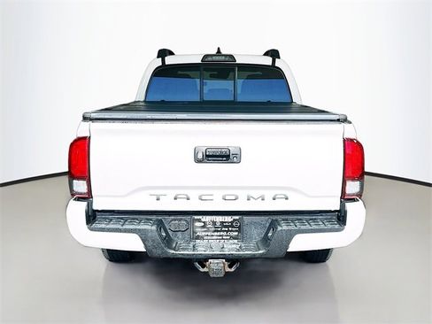 Used 2019 Toyota Tacoma SR w/ SR Convenience Package image 6