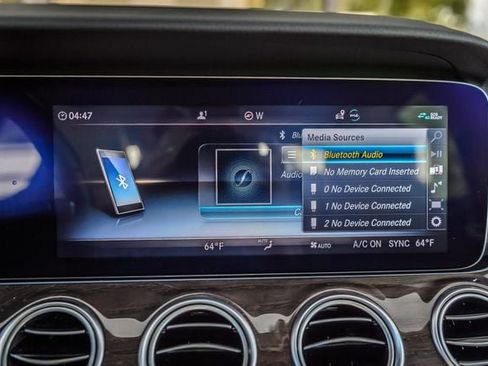 Used 2020 Mercedes-Benz E 350 4MATIC Sedan image 22