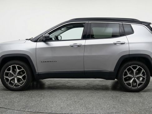 Used 2025 Jeep Compass Limited AWD/4WD image 5