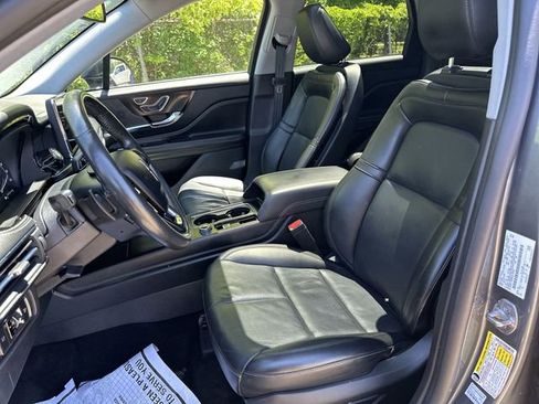 Used 2022 Lincoln Corsair AWD w/ Premium Package image 15