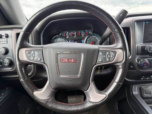 Used 2018 GMC Sierra 1500 SLT AWD/4WD image 17