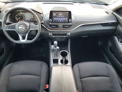 Used 2023 Nissan Altima 2.5 SV image 24