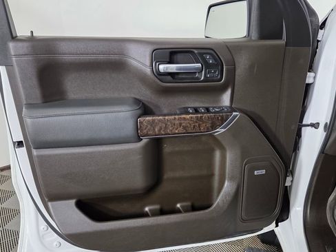 Used 2020 GMC Sierra 1500 Denali w/ Denali Ultimate Package AWD/4WD image 12