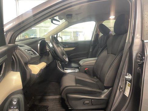 Used 2022 Subaru Ascent Premium w/ Convenience Package AWD/4WD image 6