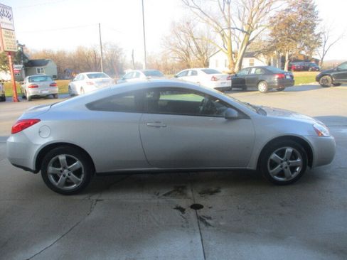 Used 2007 Pontiac G6 GT w/ Sun And Sound Package image 2