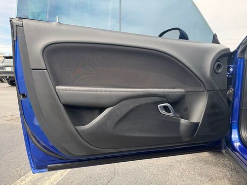 Used 2019 Dodge Challenger SXT RWD image 12