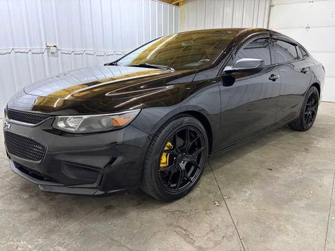 Used 2018 Chevrolet Malibu LS FWD image 3
