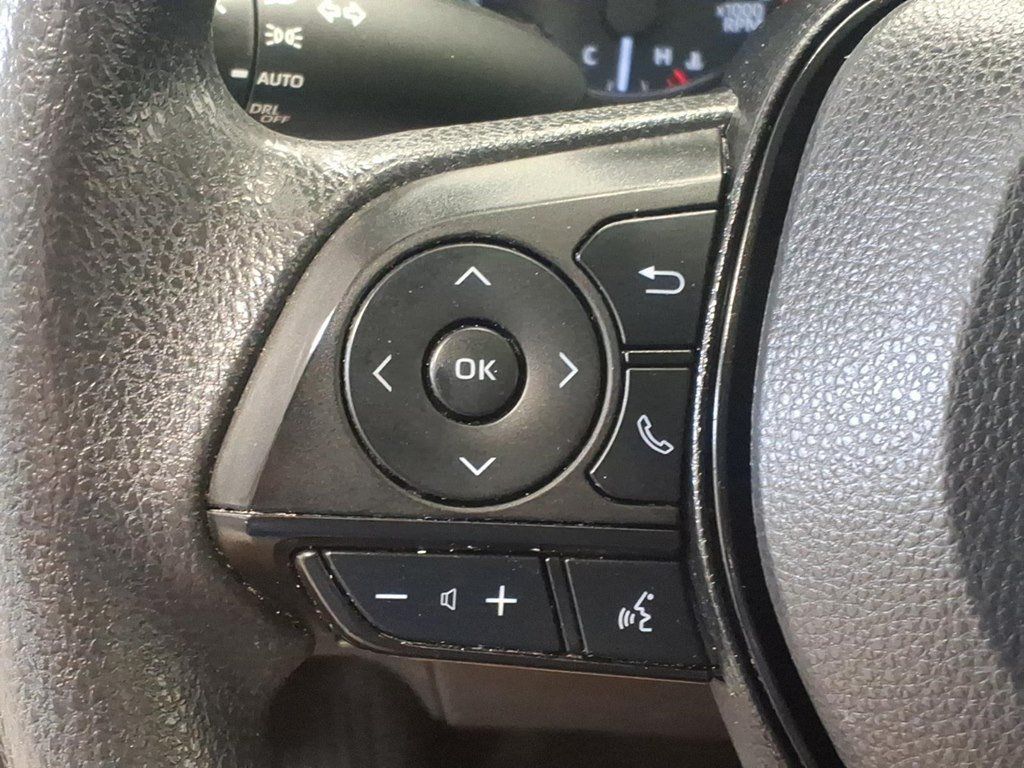Used 2023 Toyota Corolla LE FWD image 10