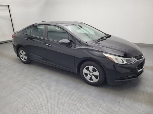 Used 2018 Chevrolet Cruze LS FWD image 11