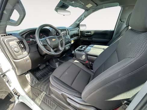 Used 2025 Chevrolet Silverado 1500 W/T RWD image 12