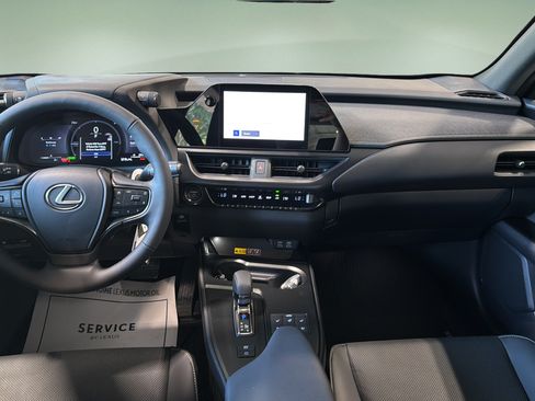 New 2026 Lexus UX 300h AWD image 18