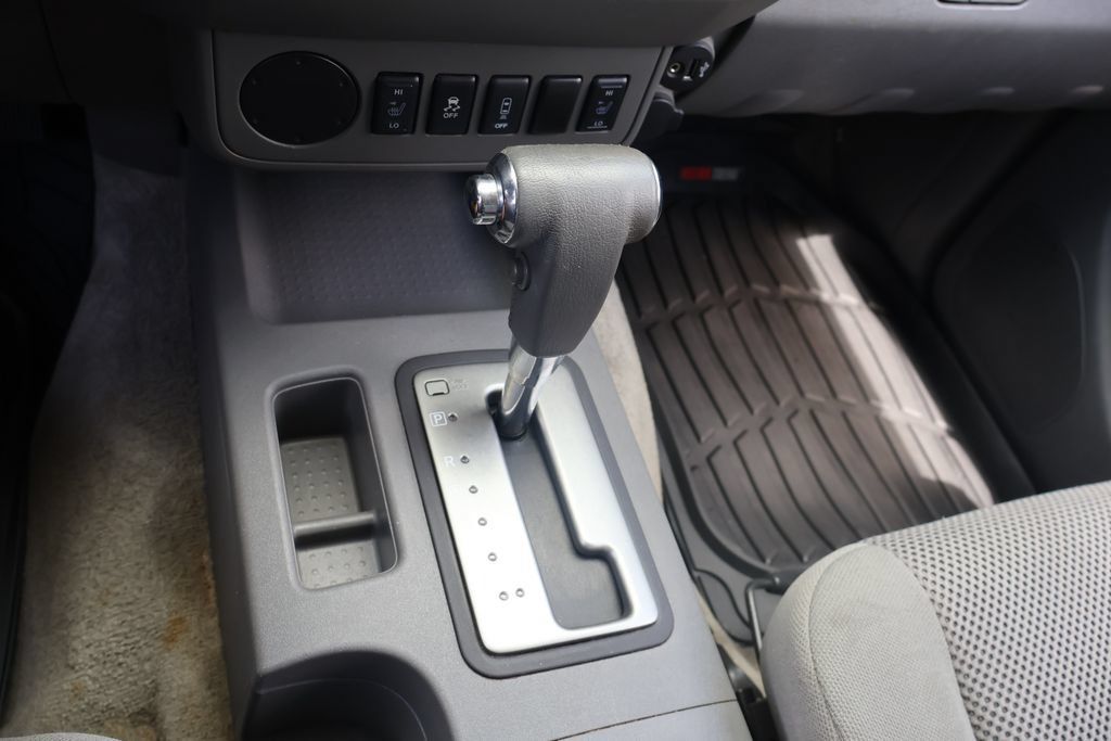 Used 2018 Nissan Frontier SV RWD image 27