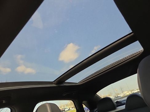 Used 2025 Kia K5 GT-Line w/ GT-Line Premium Package image 19