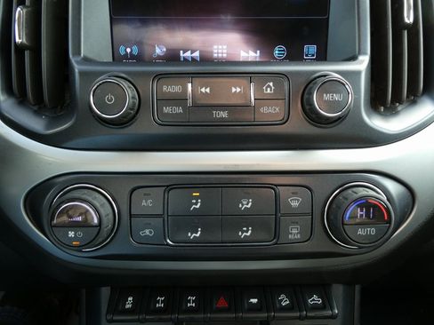 Used 2018 Chevrolet Colorado ZR2 image 27