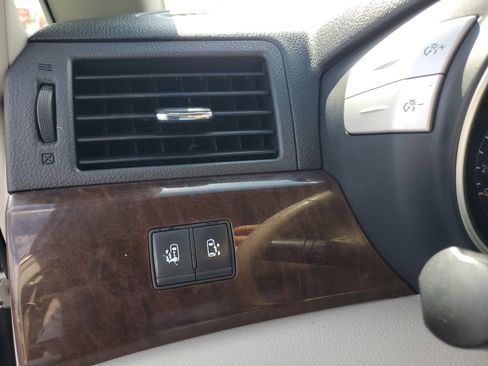 Used 2016 Nissan Quest SV image 20