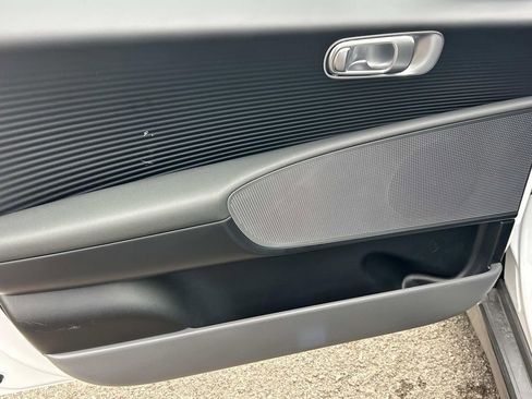 New 2025 Hyundai Ioniq 6 SE image 16