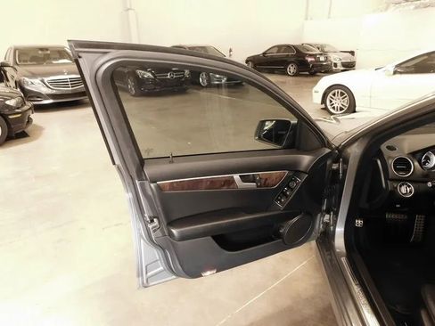 Used 2014 Mercedes-Benz C 250 Sedan w/ Multimedia Package image 40