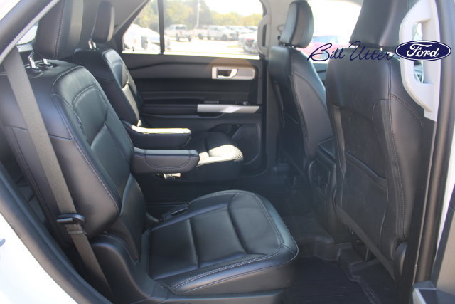 Used 2023 Ford Explorer XLT w/ Equipment Group 202A AWD/4WD image 14