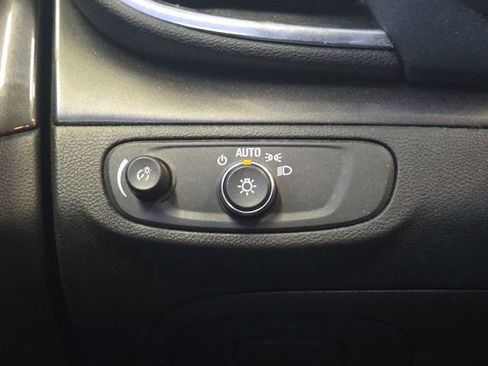 Used 2018 Buick Encore Preferred image 25