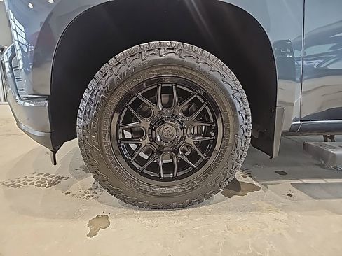 Used 2019 Chevrolet Silverado 1500 RST w/ All-Star Edition image 10