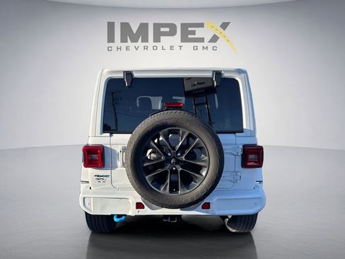 Used 2021 Jeep Wrangler Unlimited Sahara AWD/4WD image 4