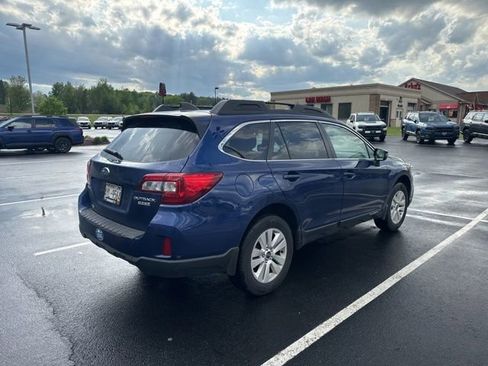 Used 2017 Subaru Outback 2.5i Premium AWD/4WD image 7