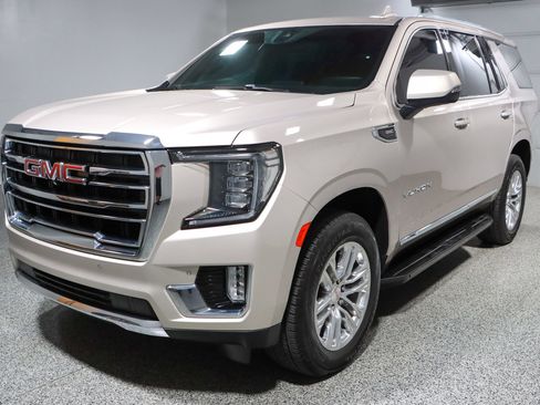 Used 2021 GMC Yukon SLT w/ SLT Premium Package RWD image 38