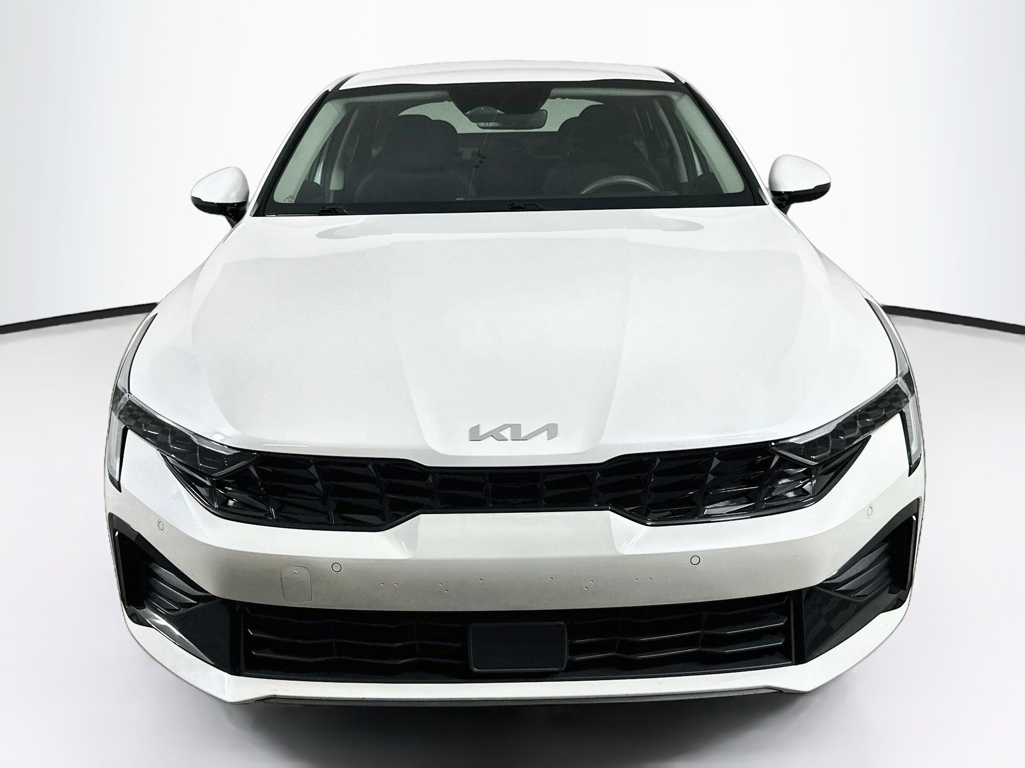 Used 2025 Kia K5 LXS FWD image 2