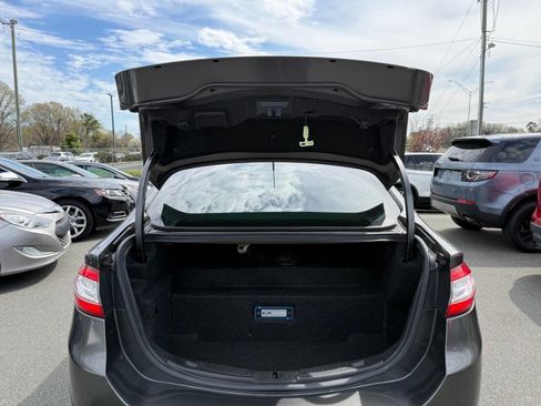 Used 2016 Ford Fusion Energi SE image 11