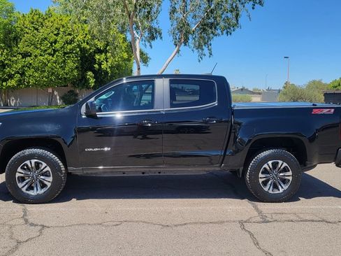 Used 2022 Chevrolet Colorado Z71 AWD/4WD image 5