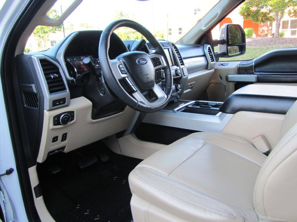 Used 2019 Ford F250 Lariat w/ Lariat Ultimate Package AWD/4WD image 13