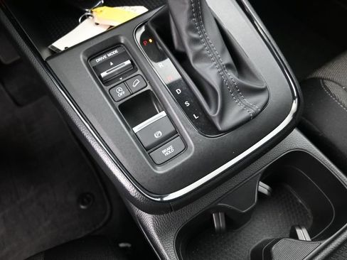 Used 2024 Honda CR-V LX image 16