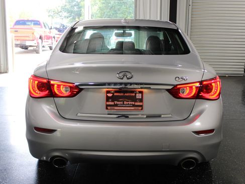 Used 2015 INFINITI Q50 Premium w/ Navigation Package RWD image 4
