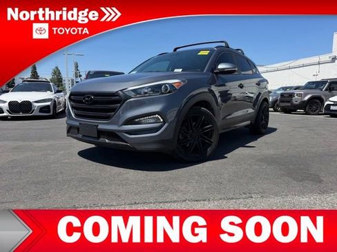 Used 2017 Hyundai Tucson Limited w/ Limited Ultimate Package 03 FWD image 2