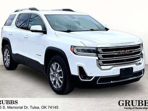 Used 2022 GMC Acadia SLT w/ Technology Package FWD image 1