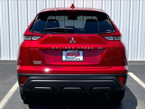 Used 2022 Mitsubishi Eclipse Cross ES AWD/4WD image 4