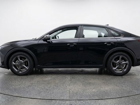 Used 2025 Kia K4 LXS image 5