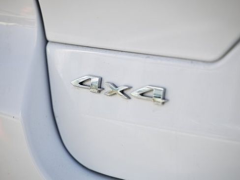 Used 2023 Jeep Grand Cherokee Limited w/ Luxury Tech Group II image 11