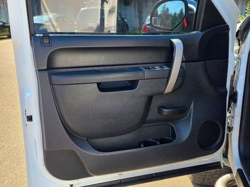 Used 2011 Chevrolet Silverado 1500 LT AWD/4WD image 33