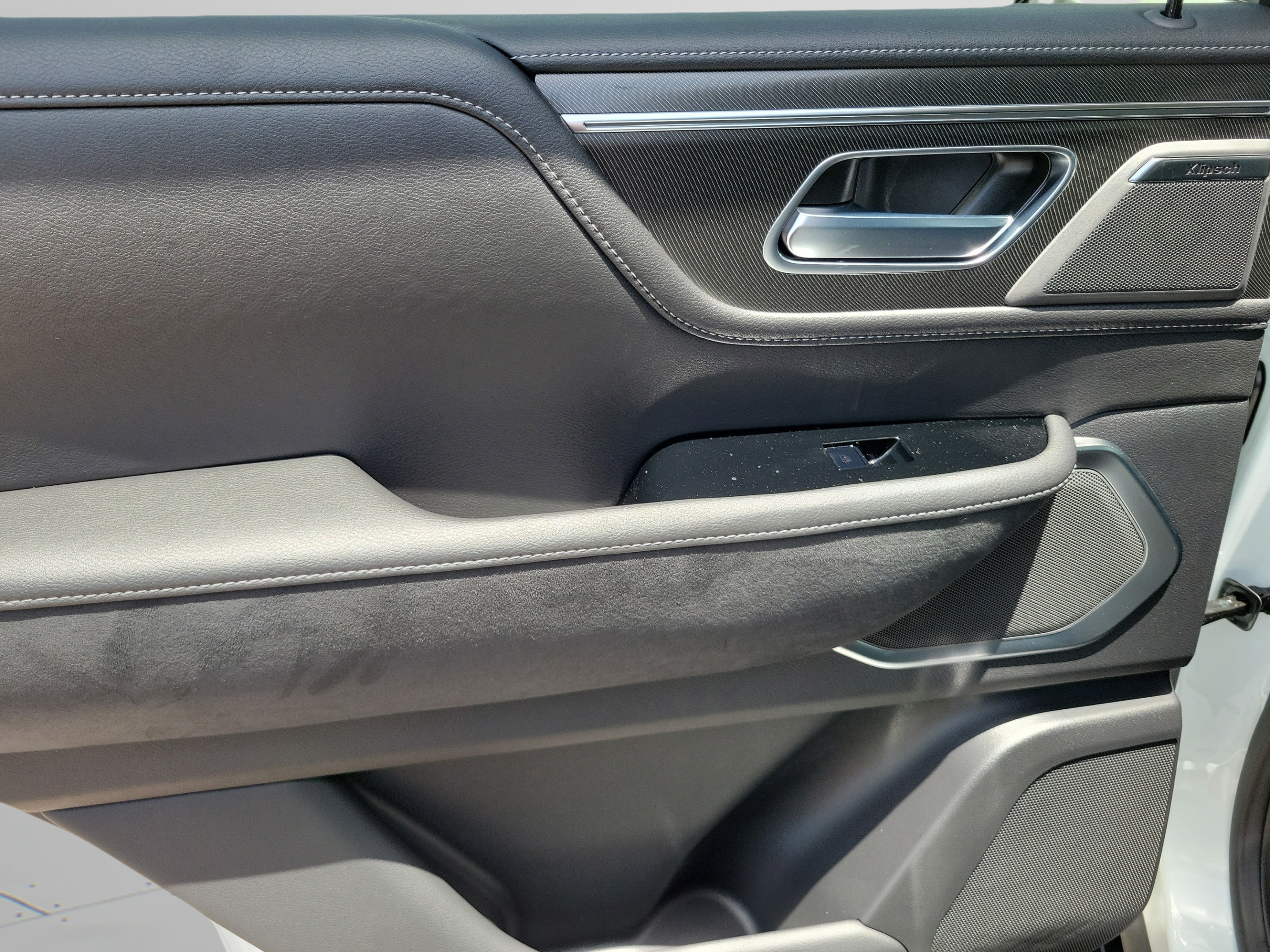 New 2027 INFINITI QX80 Luxe w/ Cargo Package RWD image 5