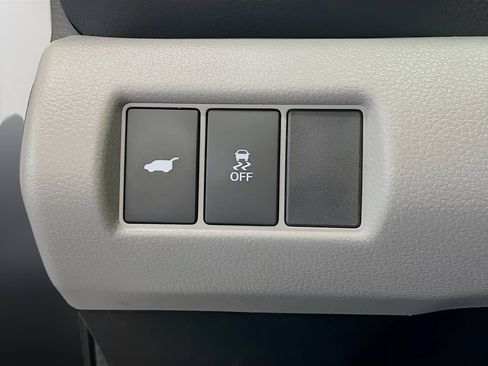 Used 2024 Honda Pilot Touring image 10