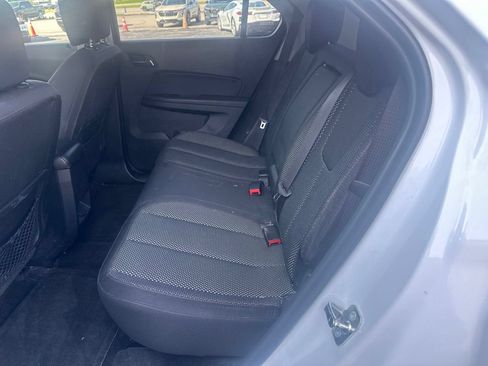 Used 2017 Chevrolet Equinox LT FWD image 9