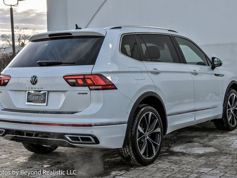 Used 2024 Volkswagen Tiguan SEL R-Line image 7