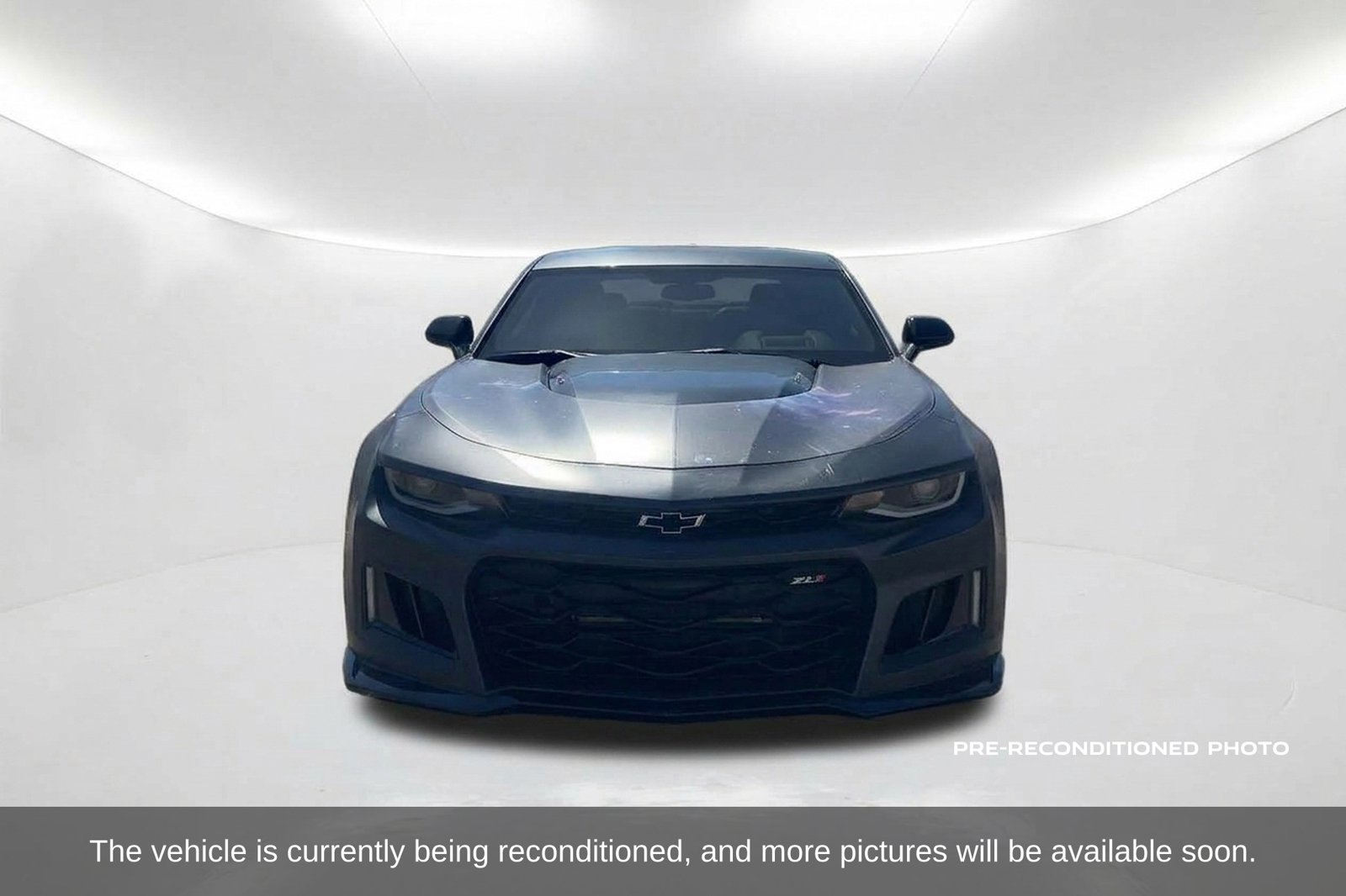Used 2021 Chevrolet Camaro ZL1 RWD image 2