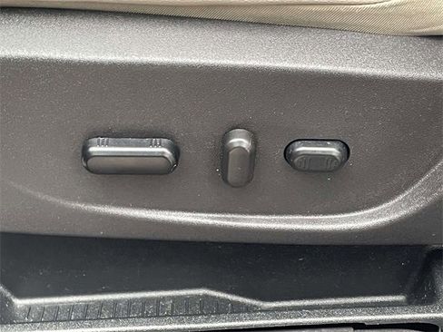 Certified 2019 Ford Escape Titanium image 18