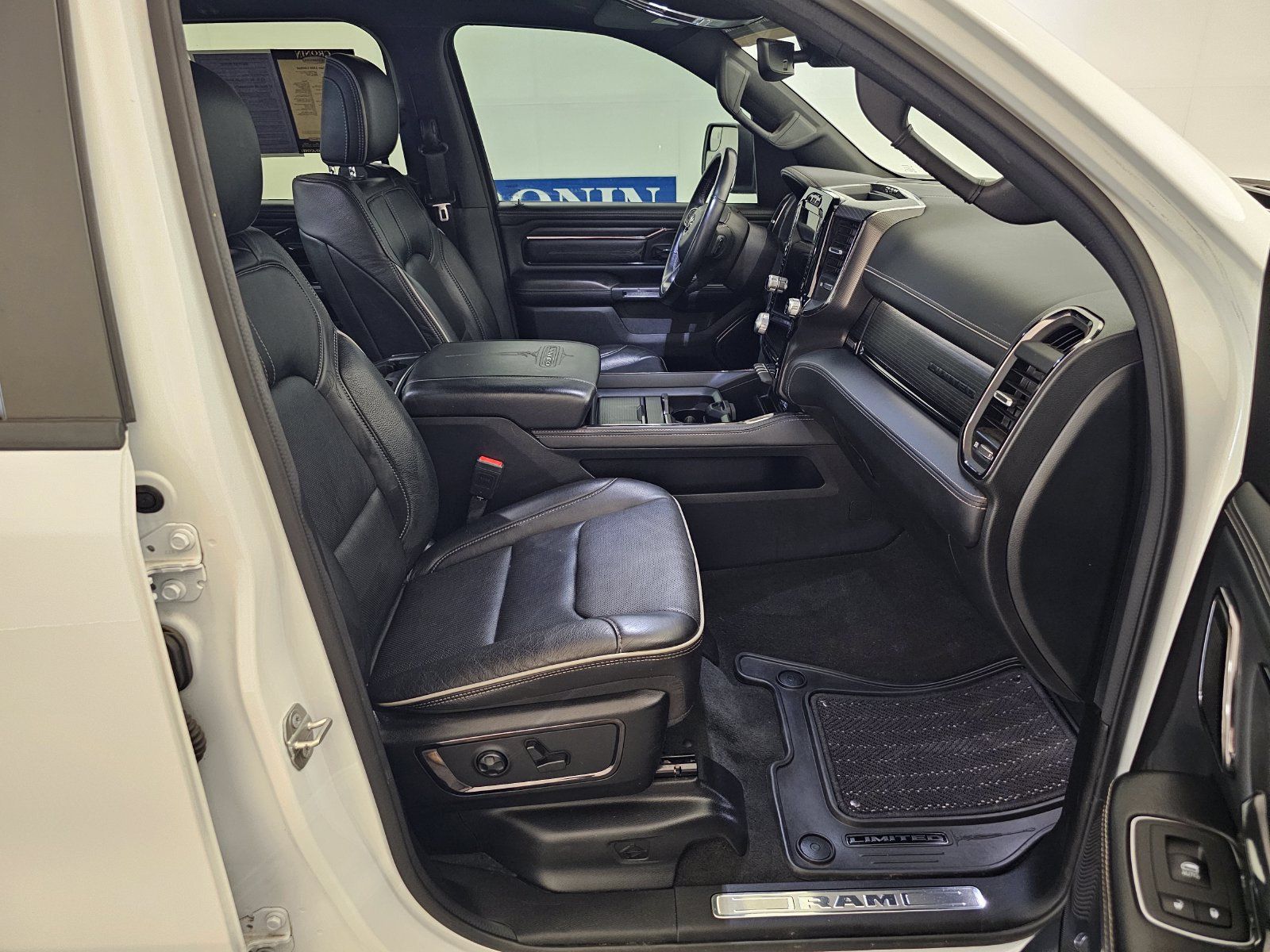 Used 2024 RAM 1500 Limited w/ Night Edition AWD/4WD image 23