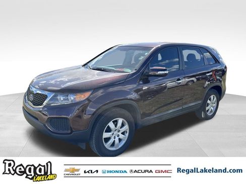 Used 2012 Kia Sorento LX image 9